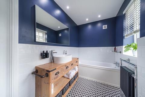14 Hawthorndene Road, Bromley, BR2 7DY