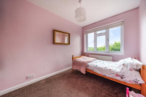 14 Hawthorndene Road, Bromley, BR2 7DY