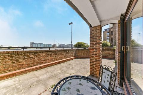 32 Plymouth Wharf, London, E14 3EL