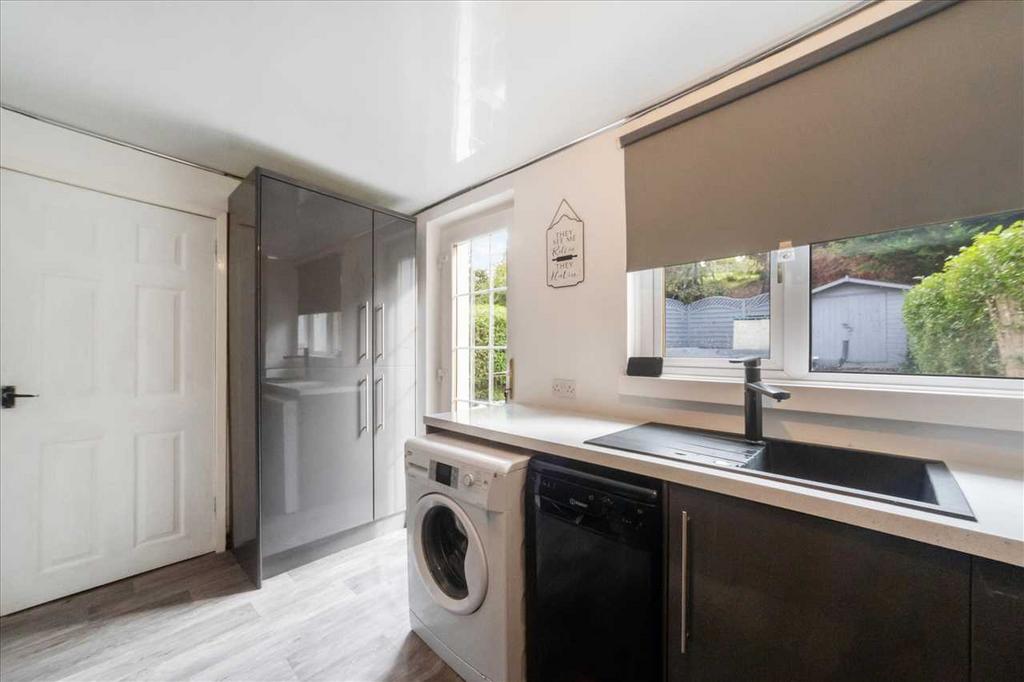 Kitchen (2)