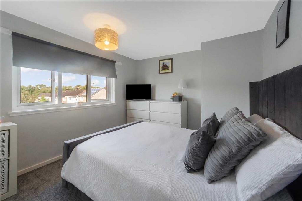 Bedroom One (1)
