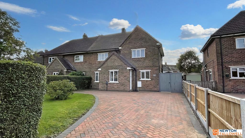 Hall Lane, Whitwick, LE67 3 bed semidetached house for sale £265,000