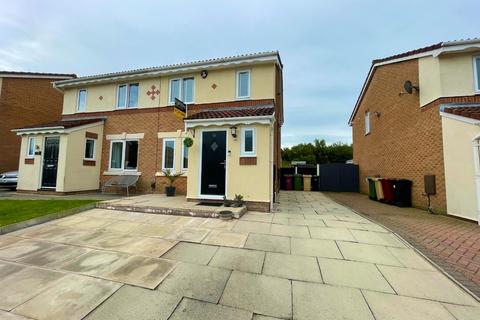 11 Canmore Close, Bolton, BL3 4TN