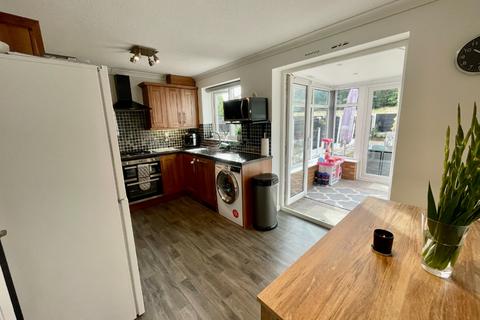 11 Canmore Close, Bolton, BL3 4TN