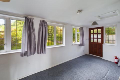 2 Ferry Close, Worcester, WR2 5PQ