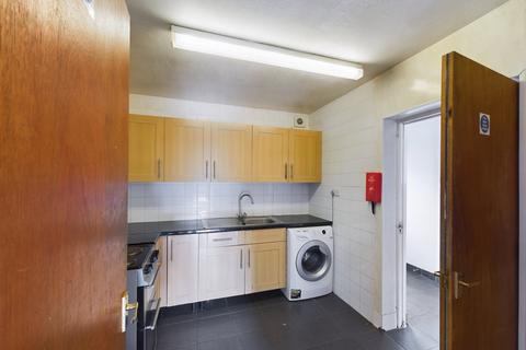 2 Ferry Close, Worcester, WR2 5PQ