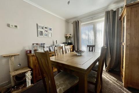 3 bedroom semi-detached house for sale - Broadway Hill, St Thomas, EX2