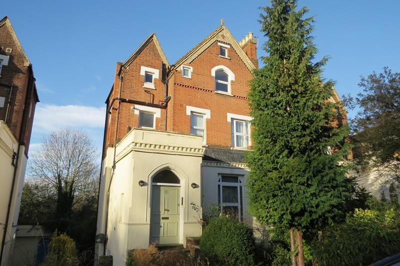 Wood Vale, Forest Hill, London, SE23 2 bed apartment £1,500 pcm (£346 pw)