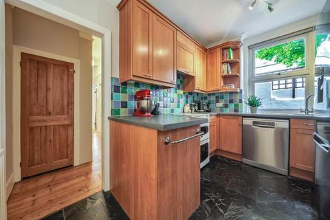 76 Bickersteth Road, London, SW17 9SQ