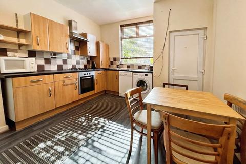 2 bedroom terraced house to rent, Chilworth Street, Manchester, Greater Manchester, M14