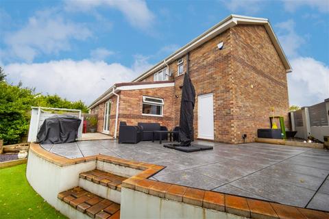 47 Brynawel, Caerphilly, CF83 2EX