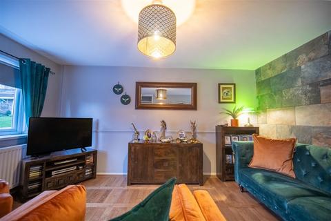 47 Brynawel, Caerphilly, CF83 2EX