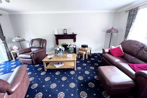 6 Kingcup Close, Broadstone, BH18 9GS