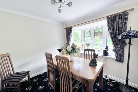 6 Kingcup Close, Broadstone, BH18 9GS