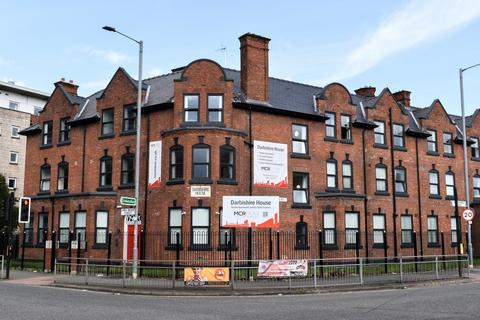 Studio to rent - Upper Brook Street, Manchester
