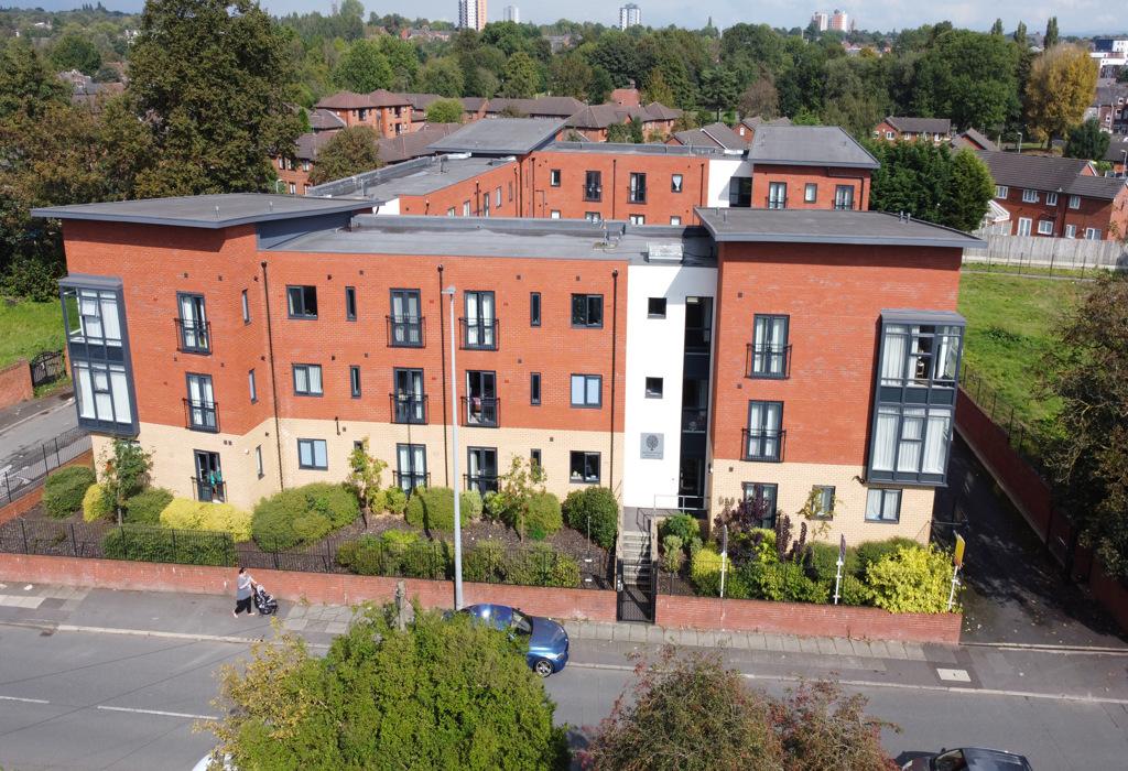 Lower Broughton Road, Salford, M7 2 bed apartment £159,950