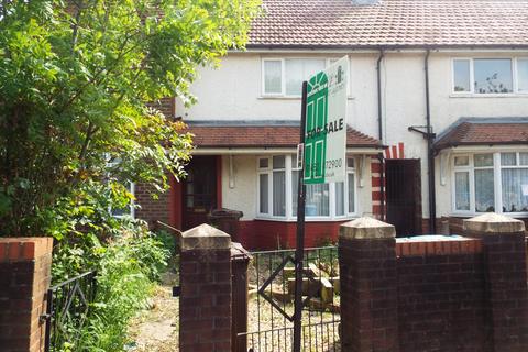 2 bedroom terraced house for sale, 520 Hall Road