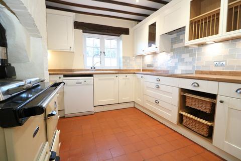 3 bedroom link detached house to rent, Abinger Road, Coldharbour