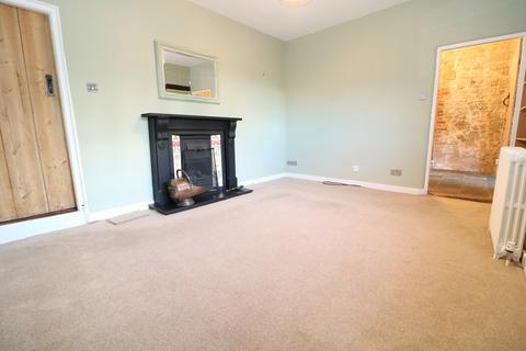 3 bedroom link detached house to rent, Abinger Road, Coldharbour