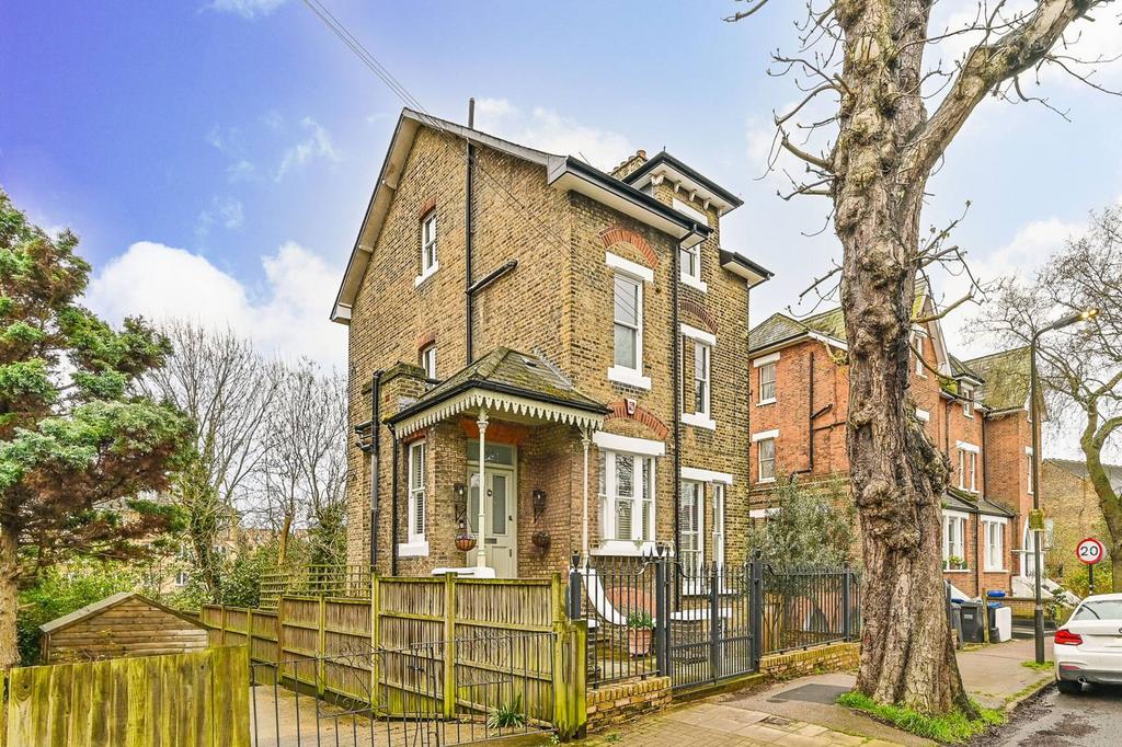 Maberley Road, Crystal Palace, London, SE19 5 bed house to rent £