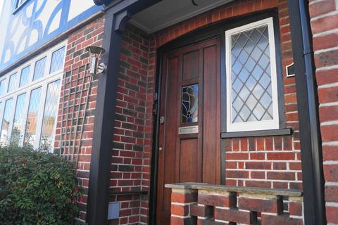 14 Lancing Road, Orpington, BR6 0QT