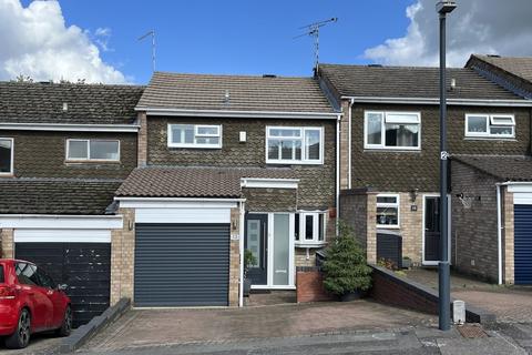 13 Arundel Close, Warwick, CV34 5HZ