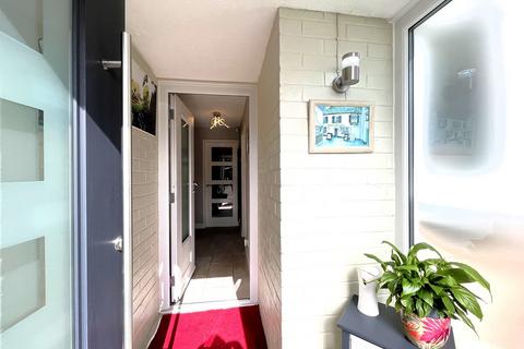 13 Arundel Close, Warwick, CV34 5HZ