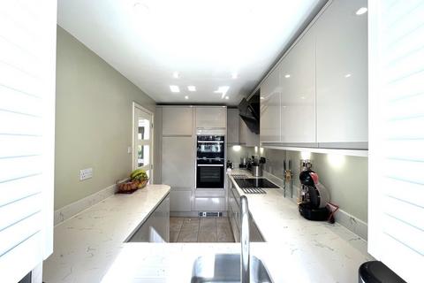 13 Arundel Close, Warwick, CV34 5HZ