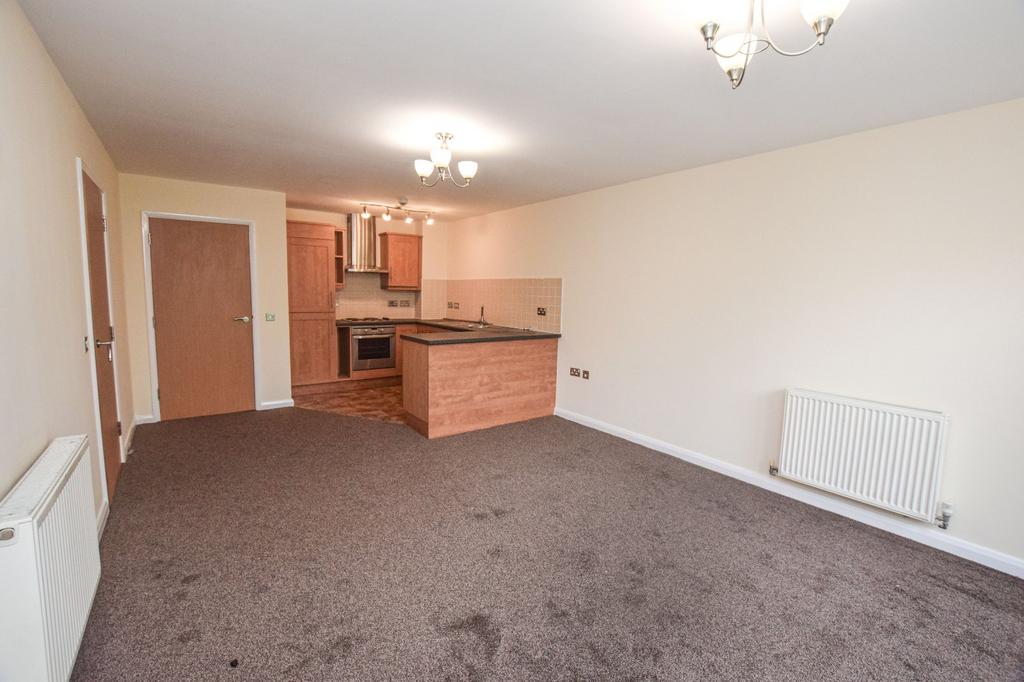 7 Romana Square, Timperley... 2 bed flat £1,200 pcm (£277 pw)