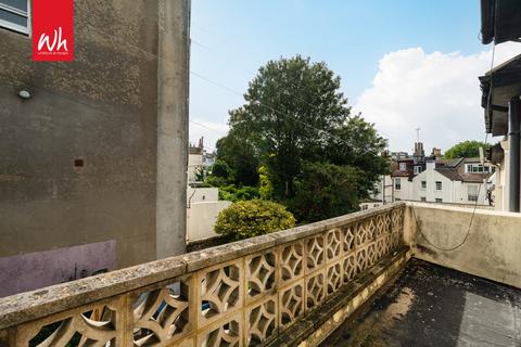 2 bedroom maisonette to rent, Howard Place, Brighton