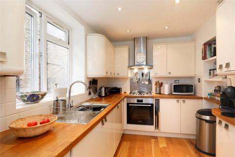 3 bedroom flat for sale, Aston Court, 18 Lansdowne Road, SW20
