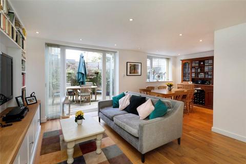3 bedroom flat for sale, Aston Court, 18 Lansdowne Road, SW20