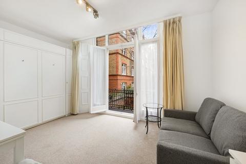 Studio to rent, Wetherby Gardens, South Kensington, London