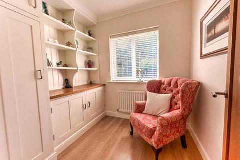 7 East Drive, Cheddleton, Leek, ST13 7DN