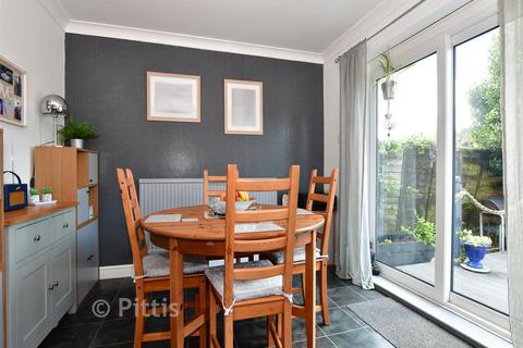 3 bedroom detached house for sale, Alverstone Road, Apse Heath, Sandown, Isle of Wight