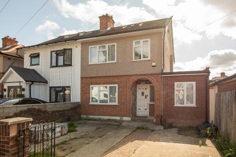 4 bedroom semi-detached house for sale, Weymouth Road, Hayes UB4