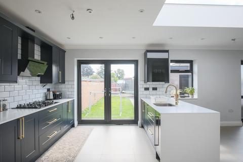 16 Weymouth Road, Hayes, UB4 8NE