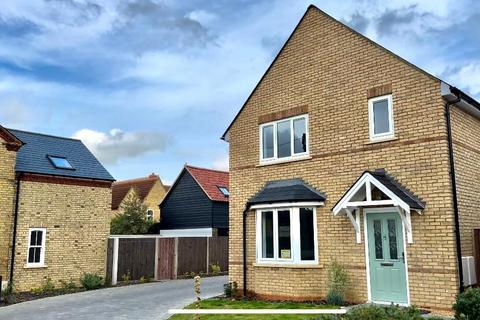 3 bedroom detached house for sale, Elizabethan Close, Sandy, Bedfordshire, SG19 1FB