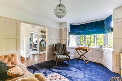 2 Foxearth Road, South Croydon, CR2 8ED