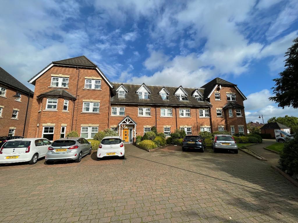 Willington Road, Timperley, Altrincham, WA15 7RD 2 bed apartment £