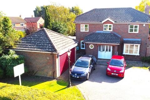 3 bedroom detached house for sale, Colchester Road, West Mersea