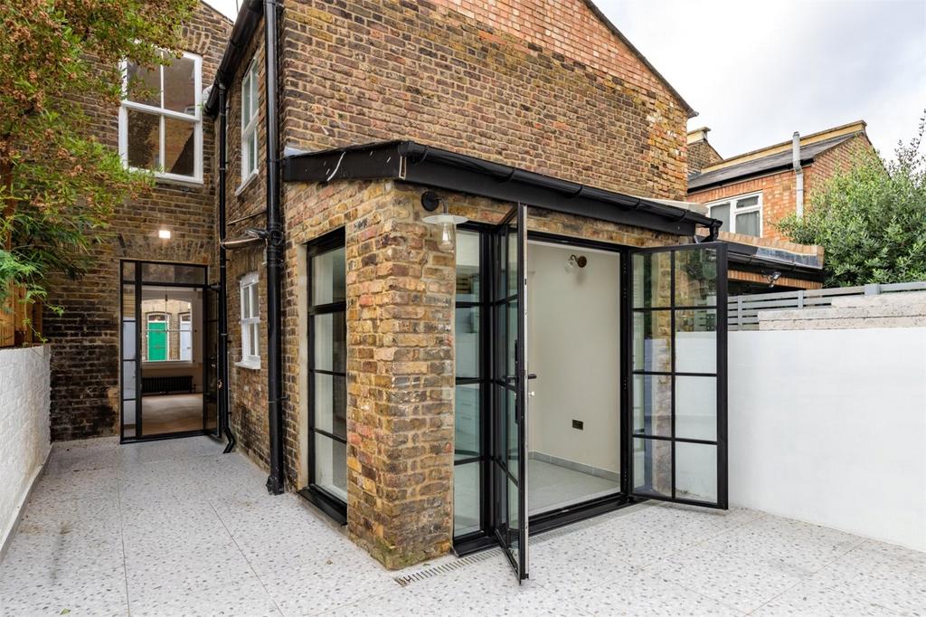 Baxendale Street, E2