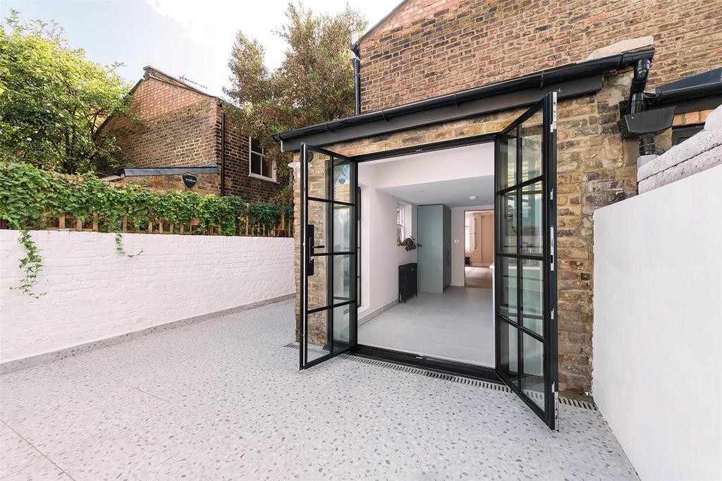 Baxendale Street, E2