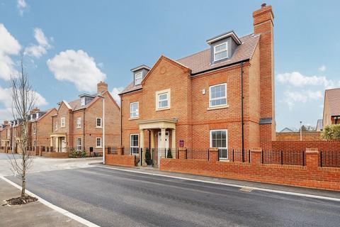 4 bedroom detached house for sale, Plot 133, The Buckingham V3 at Wilton Park, Gorell Road HP9