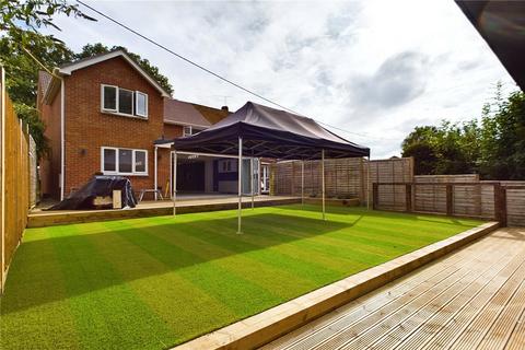 4 Tenaplas Drive, Upper Basildon, Reading, RG8 8SS