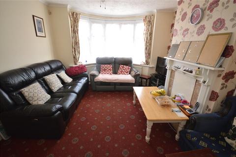 3 bedroom end of terrace house for sale, Chester Avenue, Luton, Bedfordshire, LU4