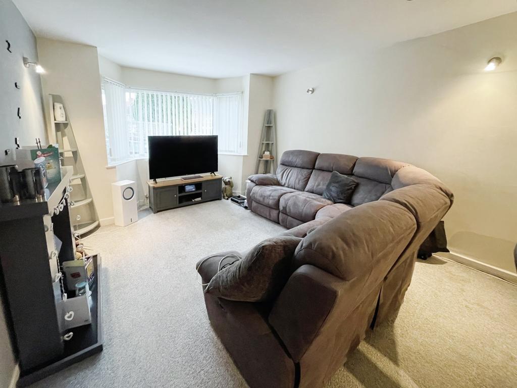 Clausen Close, Birmingham, B43 3 bed semidetached house for sale £