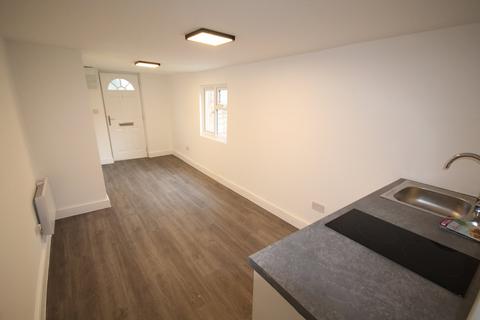 Property to rent, High Street, Chalfont St Peter SL9