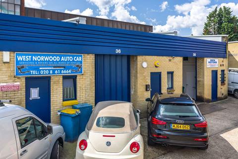 Industrial unit to rent - Beadman Street, West Norwood SE27