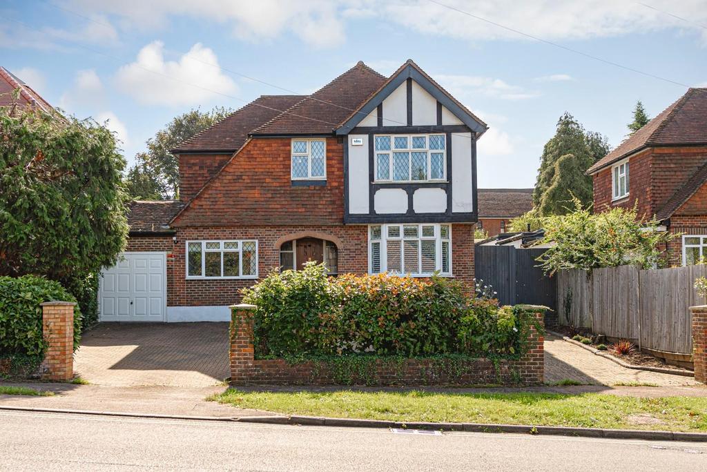 Burgh Wood, Banstead 4 bed detached house for sale £1,000,000